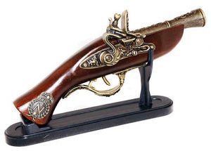 Pistolet Skałkowy (dekoracyjny) z XVIIIw. z Motywem Napoleona Bonaparte.